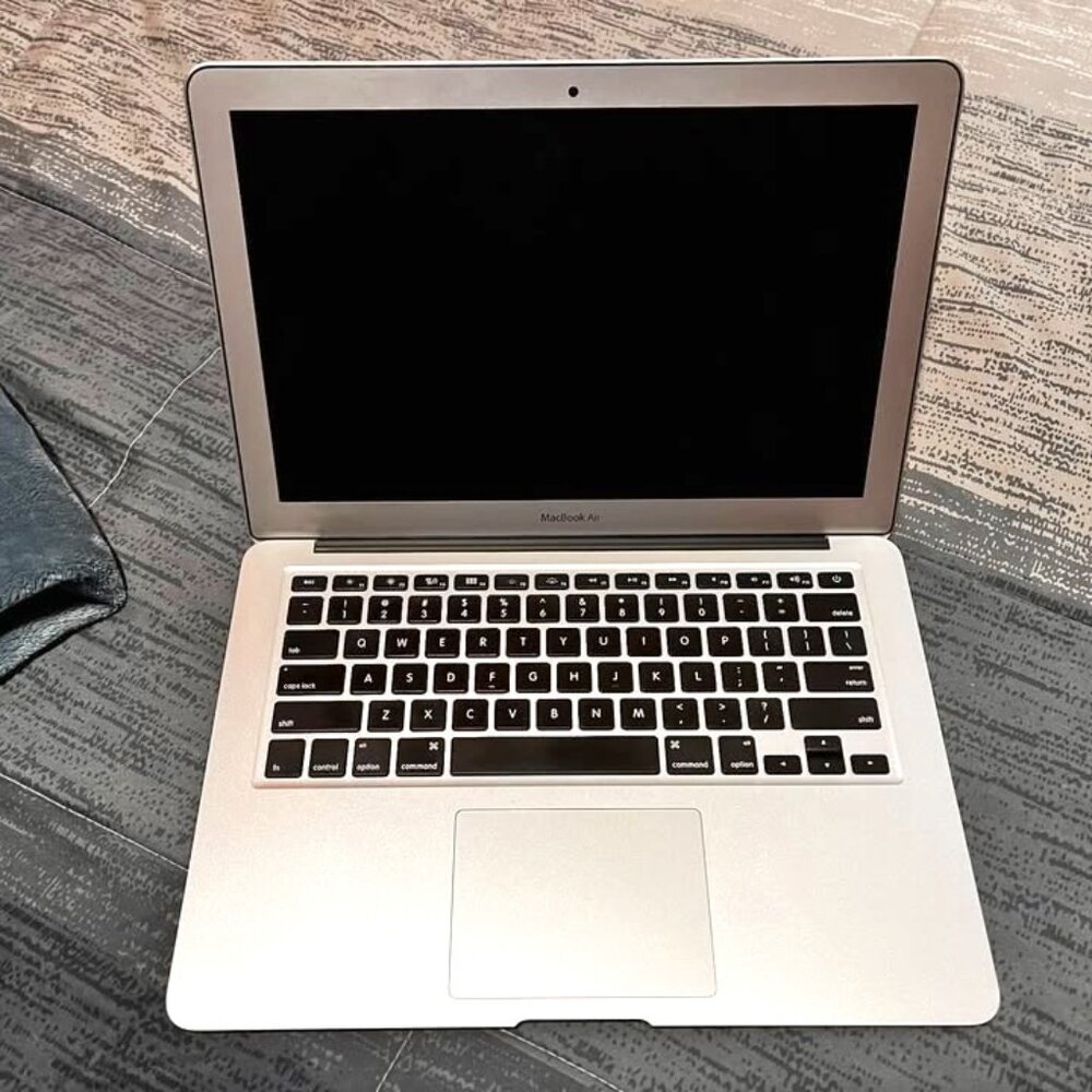 MacBook Air 2017 i5 13 inch